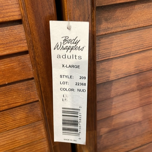 Body Wrappers Long Sleeve Leotard Nude Size XL NWT - Picture 3 of 4